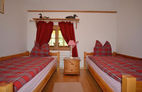 Meierhof Apartamento | Apartments Villa Surlej