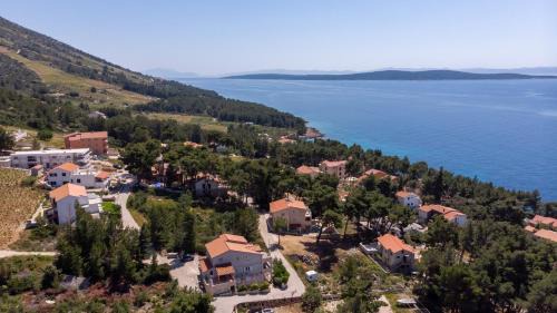 Ivan Dolac Apartamento | Apartments with a parking space Ivan Dolac, Hvar - 15784