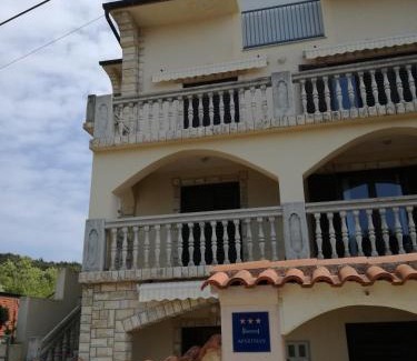 Supetarska Draga Apartamento | Apartments with parking space Supetarska Draga - Donja, Rab - 15602