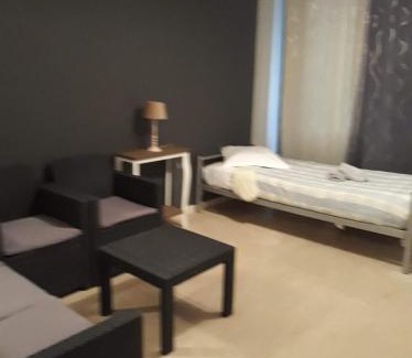 Charleroi Apartamento | Apartotel Des Jardins De La Fontaine Qui Bout