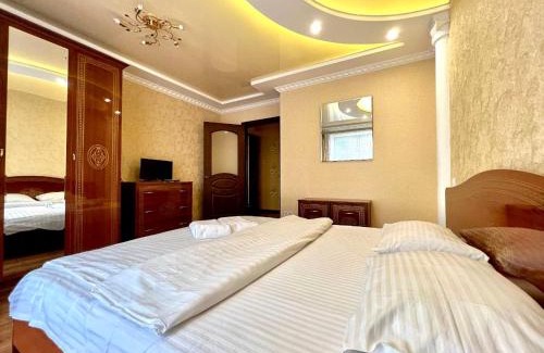 Sukhinovka Apartamento | ApartPoltava ДВОКІМНАТНІ апартаменти, до 6 спальних місць, кутова ванна, КОРПУСНИЙ ПАРК, документи для відрядження