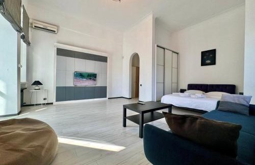 Sukhinovka Apartamento | ApartPoltava Світлі апартаменти з високою стелею Стильний ДИЗАЙН 2023