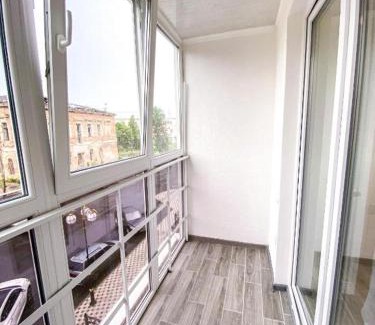 Sukhinovka Apartamento | ApartPoltava 2 ОКРЕМІ кімнати, новобудова, ДВА великих ліжка ЦЕНТР, КОРПУСНИЙ САД