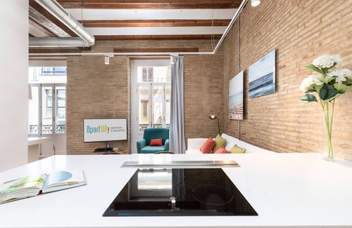 Ciutat Vella Apartamento | ApartUP Reina Deluxe. WiFi y Aire acondicionado