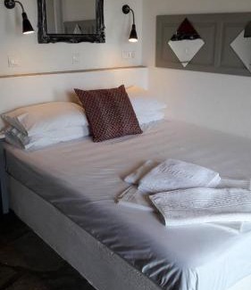 Skopelos Hotel | Aperanto Galazio
