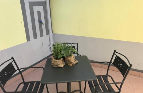 San Leonardo Apartamento | Aperitivo in terrazza vicinissimo al centro.