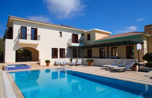 Aphrodite Hills Villa | Villas superiores Aphrodite Hills | Villa superior 0403 | Aire Acondicionado | 5 dormitorios | Pafos
