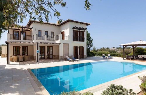Aphrodite Hills Villa | Villas superiores Aphrodite Hills | Villa Superior 0135 | Aire Acondicionado | 5 Dormitorios | Papho