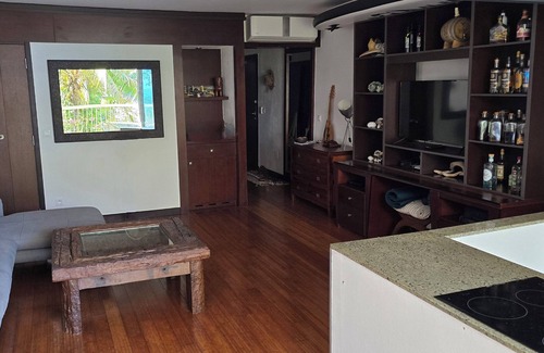 Arue Apartamento | API DAYS SUITE Lafayette Beach Apartment in beachfront hotel residence.