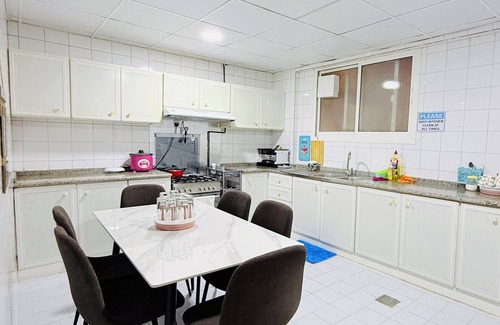 Al Majaz Apartamento | Aplyns Dormitory Male&Female Lower Bed