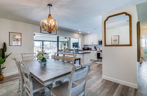 Apollo Beach Casa | Apollo Beach Oasis: Lanai + Heated Pool!