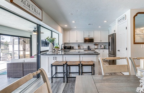 Apollo Beach Casa | Apollo Beach Oasis: Lanai + Heated Pool!