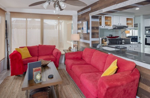 Apollo Beach Casa | Apollo Beach Oasis - On the bay