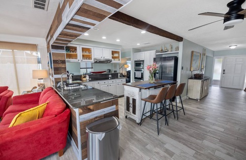 Apollo Beach Casa | Apollo Beach Oasis - On the bay
