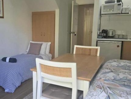 Halls Head Apartamento | Apollo Quays Resort Studio apartment with Kitchenette and shared jetty