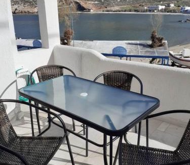 Apollonas Apartamento | Apollo's House
