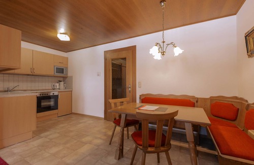 Maurach Apartamento | App. 102 by Interhome