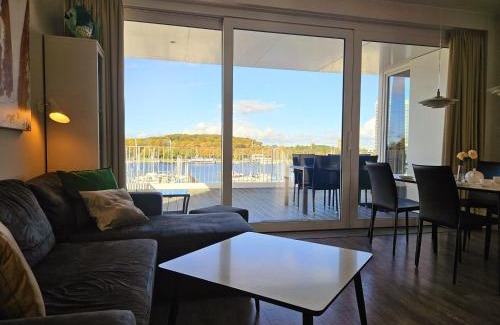 Travemuende Apartamento | App 18 Penthouse "Yachtblick" am Passathafen Travemünde PVA018