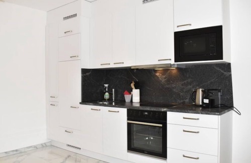 Bissone Apartamento | App. 704 by Interhome