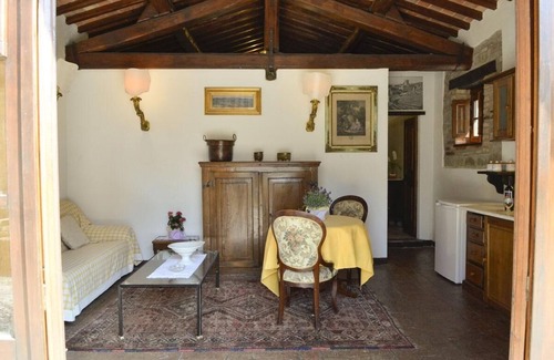 San Pietro a Cegliolo Apartamento | APP. GLICINE x2 Beautiful farmhouse surrounded by nature, with swimming pool just 3 km from Cortona
