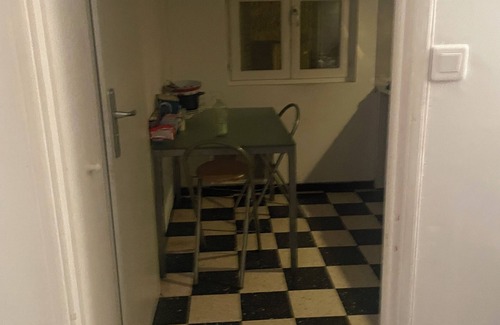 Villeneuve-les-Avignon Apartamento | apparently
