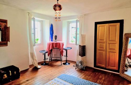 Ucciani Apartamento | Appart Catalina La Mexicaine