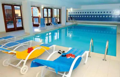 Orcieres-Merlette Apartamento | Appart chaleureux au pied des pistes avec piscine
