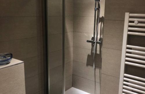 Arc-1600 Apartamento | Appart cosy 3 pièces, ski-in/out, piscine & spa, 8-10 pers. - FR-1-461A-26