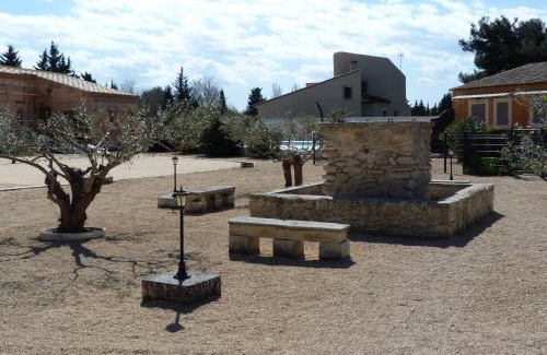 Fontvieille Apartamento | appart cosy avec son exterieur chaleureux,piscine et parking prive