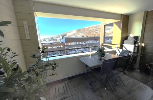 Besse-et-Saint-Anastaise Apartamento | Appartement en centre station résidence le Pavin