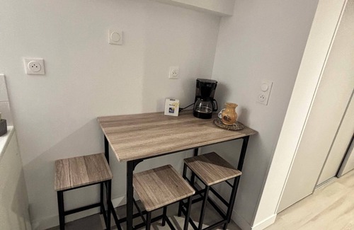 Sainte-Maure-de-Touraine Apartamento | Appartement F1 au Cœur de la Touraine