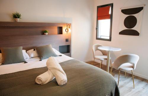 Saint-Junien Apartamento | Appart'hôtel Le Corot - Accès Autonome - Saint-Junien Centre