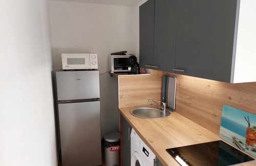 Saint-Cyprien Plage Apartamento | Appart Piscine, Sea view, near Collioure