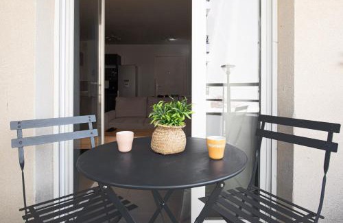 Miramas Apartamento | Appart Romarin - Proche Gare & Stadium