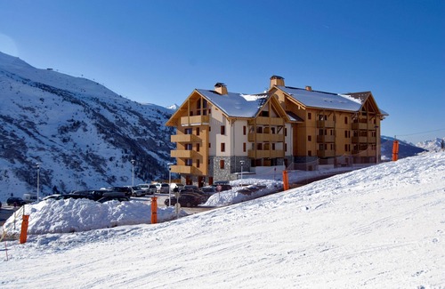 Valmeinier Condominio | Appartement Spacieux 8p, à 50m des pistes de Valmeinier!