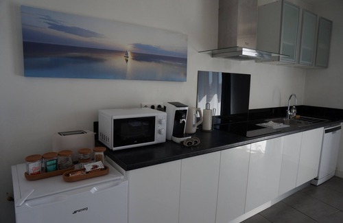 Salon-de-Provence Apartamento | Appart/Suite Privilège XL with Parking