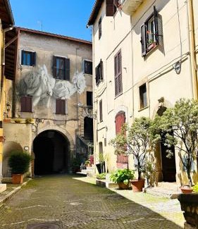 Fiuggi Apartamento | Appartamento accogliente nel centro storico di Fiuggi