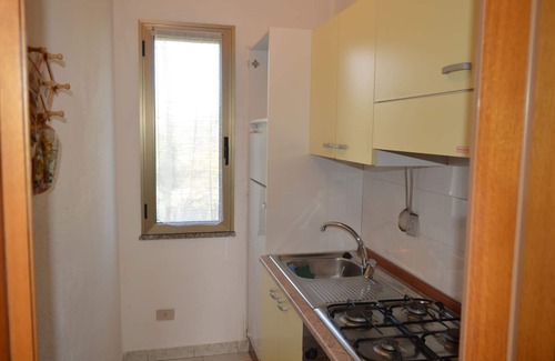 San Giovanni Apartamento | Holiday home surrounded by greenery 100 meters from the sea shore in the town of San Giovanni di Pos