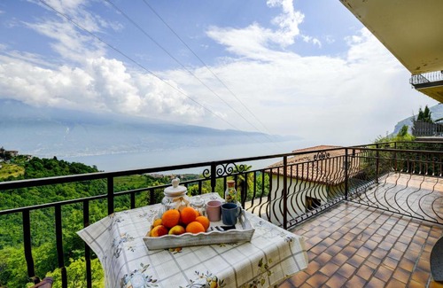 Aer Apartamento | Appartamento Alba - Booking Garda Lake