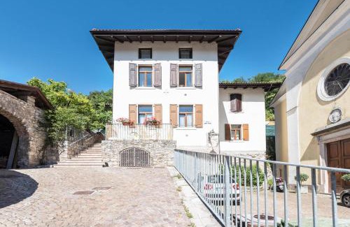 Canale di Tenno Apartamento | Appartamento Ania vista castello