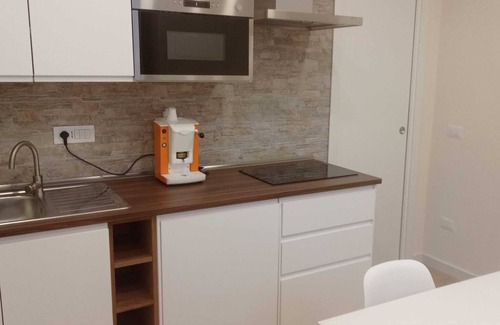 Naples City Centre Apartamento | Appartamento Appena Ristrutturato di Fronte al Duomo di Napoli, Centro Storico