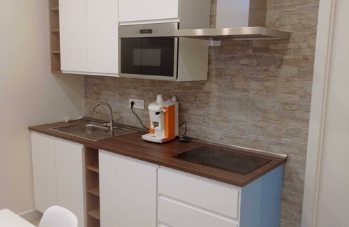 Naples City Centre Apartamento | Appartamento Appena Ristrutturato di Fronte al Duomo di Napoli, Centro Storico