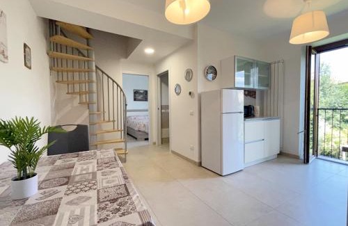 Cadorago Apartamento | Appartamento con balcone affascinante a Cadorago