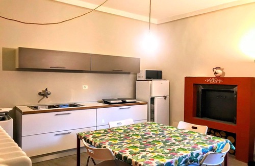Cannero Riviera Apartamento | Appartamento con piccolo giardino Cannero Riviera