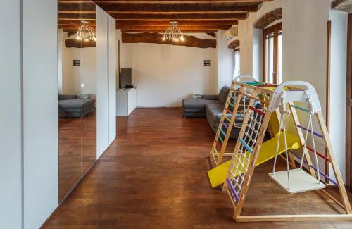Bergamo Apartamento | Appartamento con travi a vista