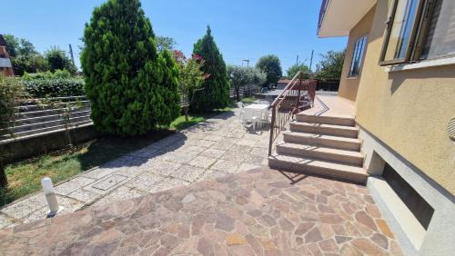 Pradamano Apartamento | Appartamento Dante