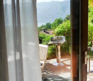 Porto Valtravaglia Apartamento | Appartamento delle Palme