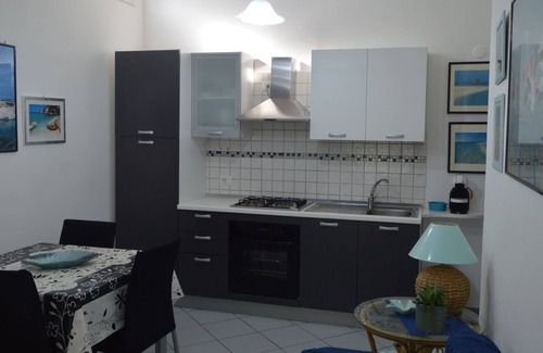S'Archittu Apartamento | Holiday apartment in a small condominium 300 meters from the sea shore with sea view from the bedroo
