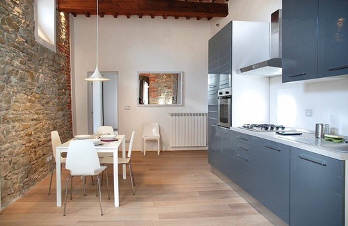 Quartiere di Porta Crucifera Apartamento | Appartamento Donato: A characteristic and welcoming apartment situated in an elegant thirteenth-century building, with Free WI-FI.
