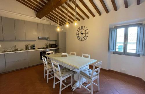Rignano sull'Arno Apartamento | Appartamento Elisa, immerso nella natura e vicino a Firenze